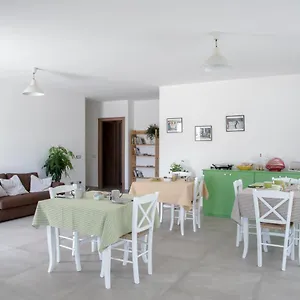 Agata E Gli Altri Bed & Breakfast